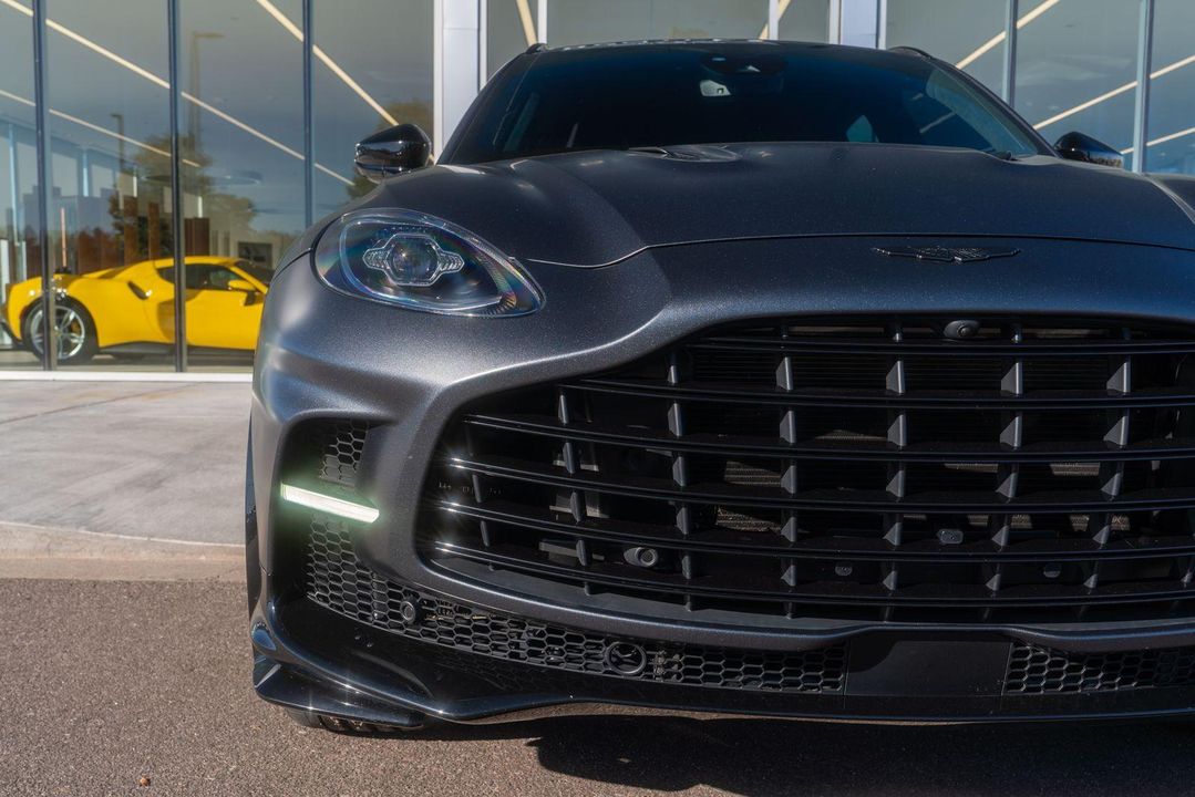 2023 Aston Martin DBX