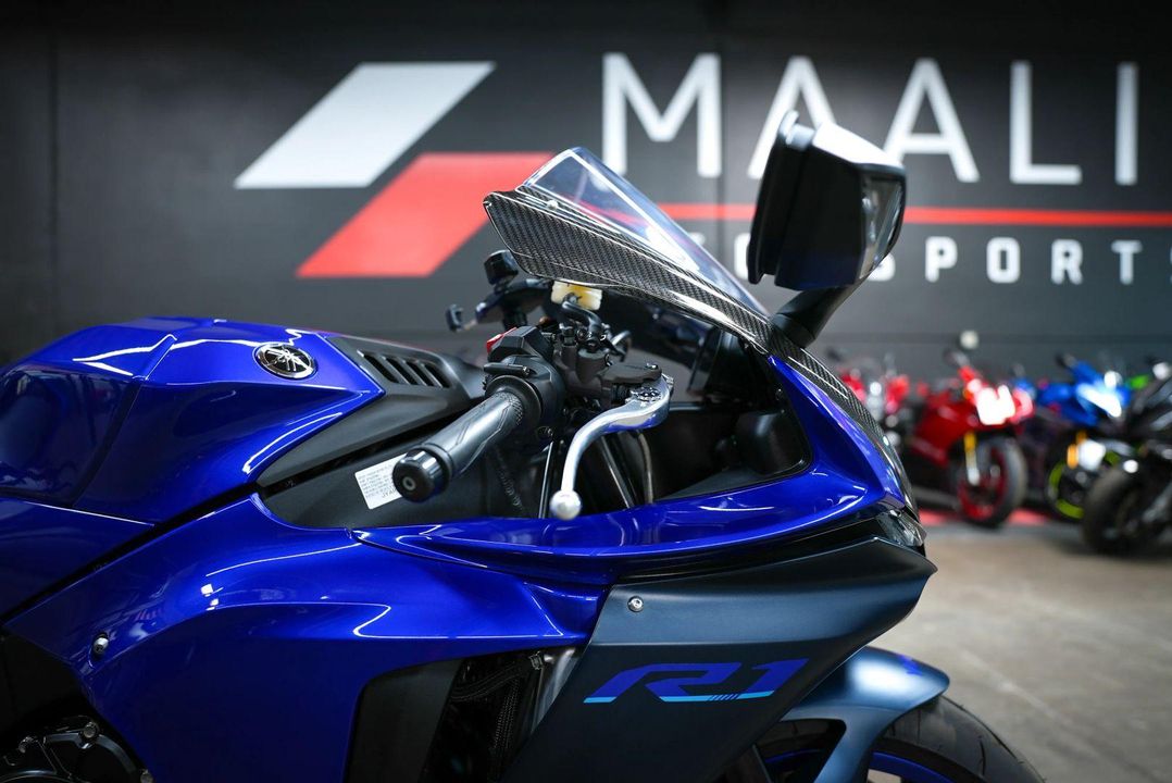 2023 Yamaha YZF-R1