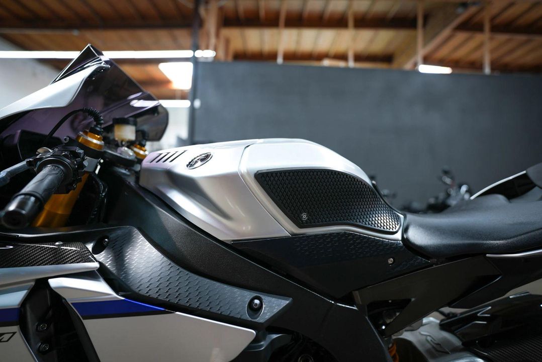 2016 Yamaha YZF-R1M