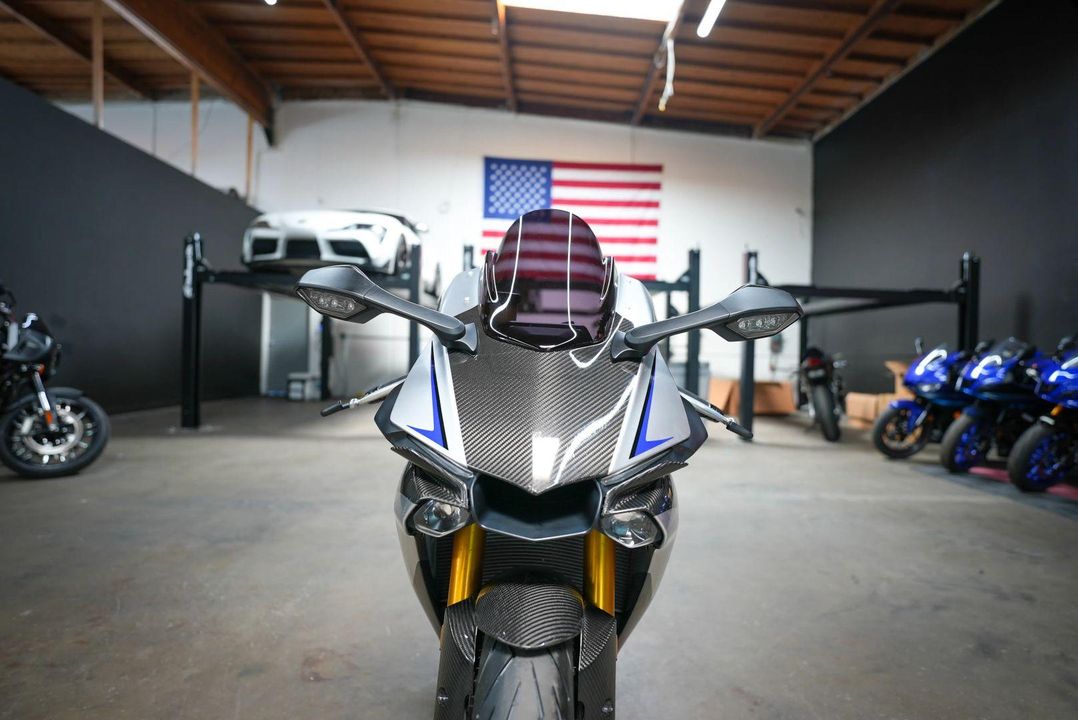 2016 Yamaha YZF-R1M
