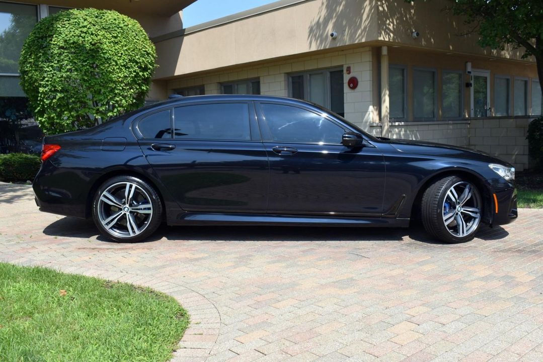 2017 BMW 750i xDrive M-Sport Nav AWD MSRP $114,545.00