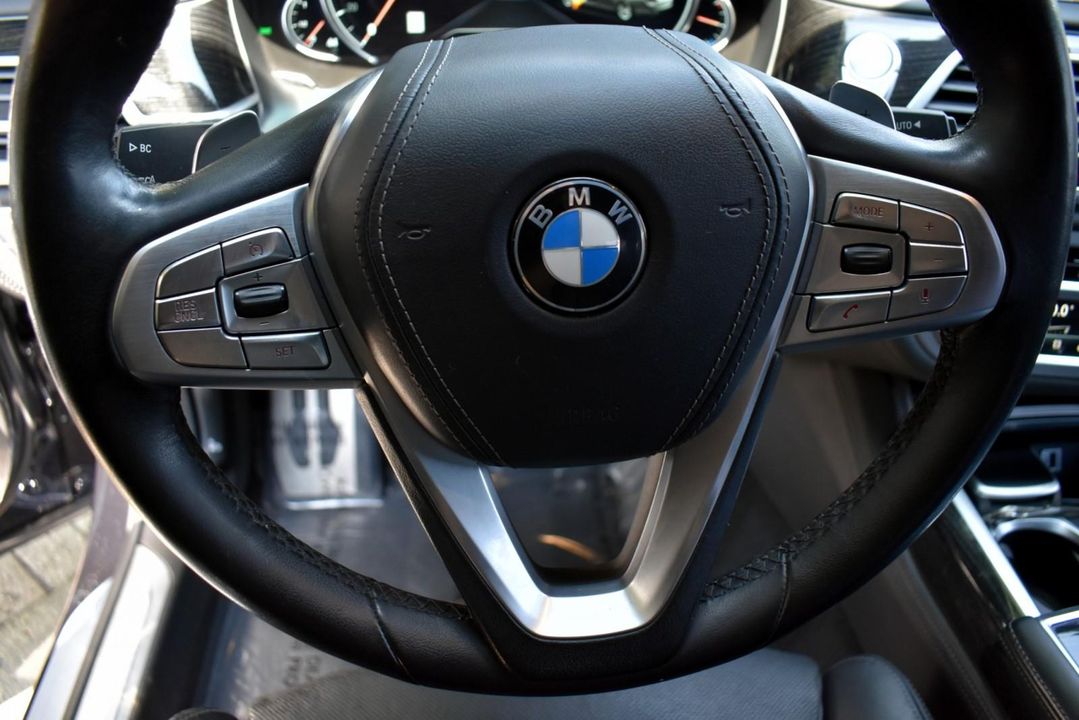 2017 BMW 750i xDrive M-Sport Nav AWD MSRP $114,545.00