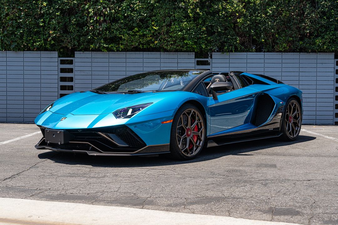 2022 Lamborghini Aventador
