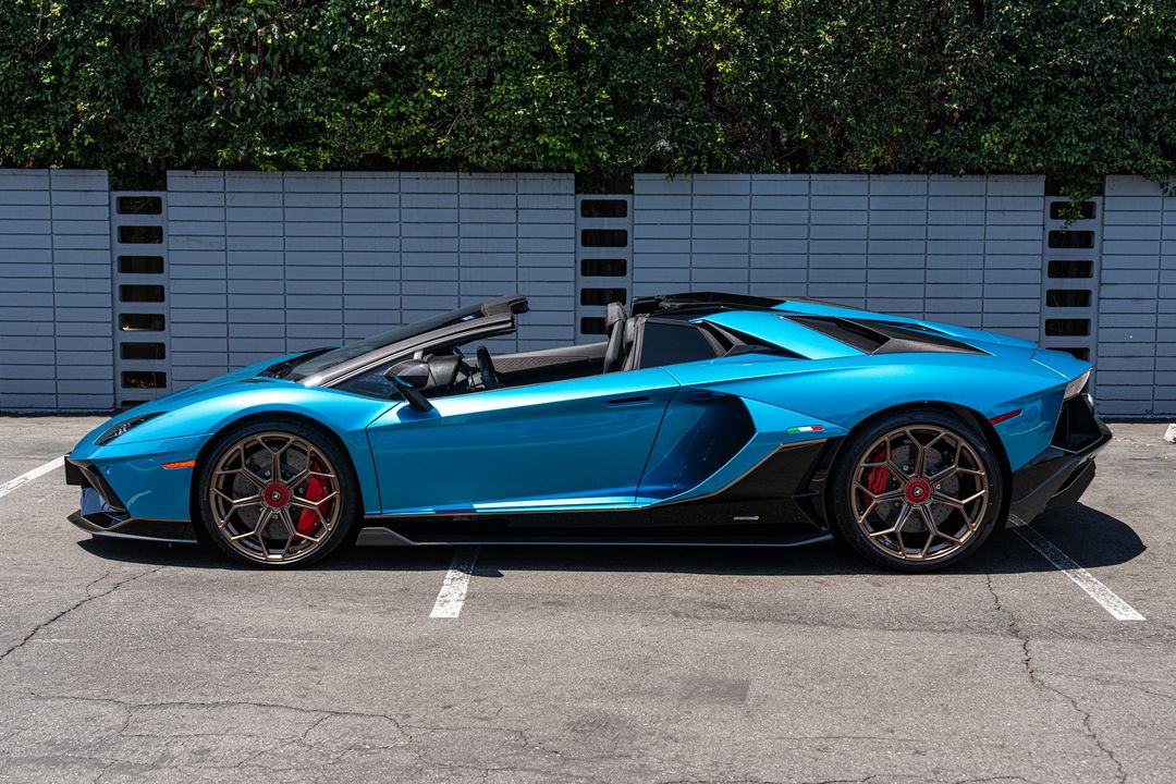 2022 Lamborghini Aventador
