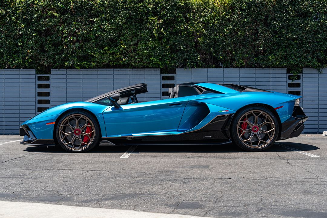 2022 Lamborghini Aventador