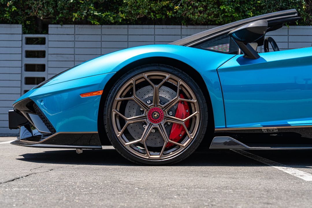 2022 Lamborghini Aventador