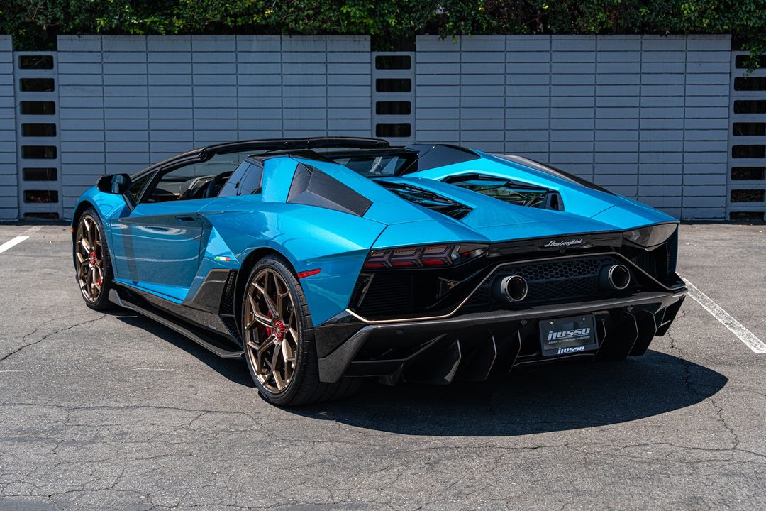 2022 Lamborghini Aventador
