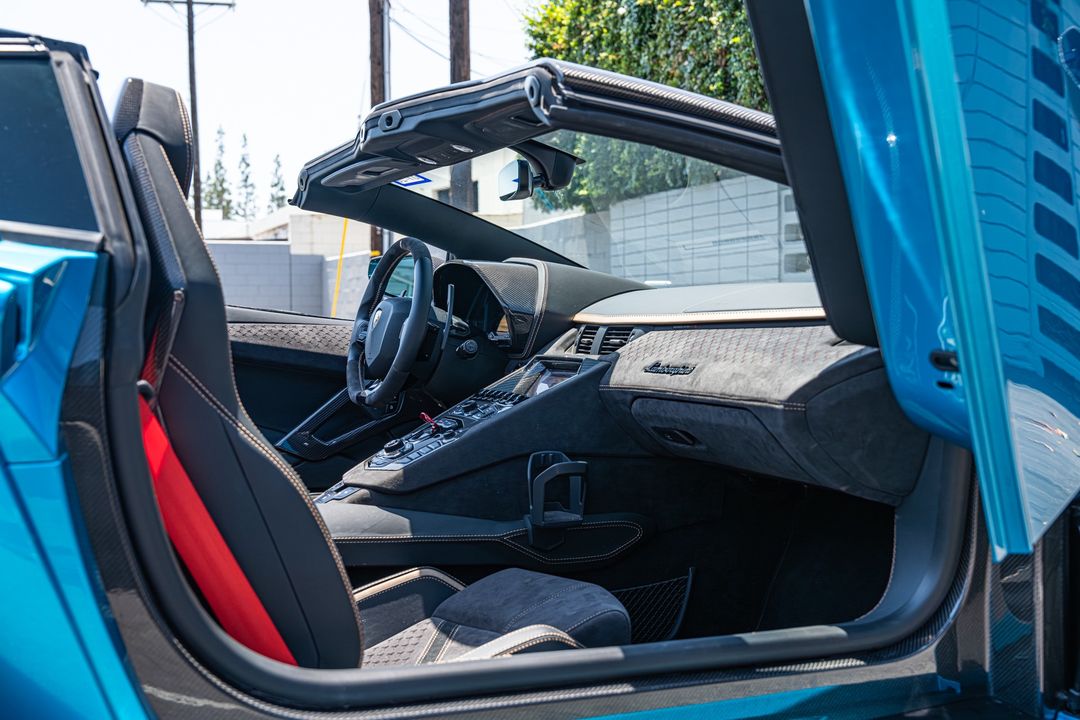 2022 Lamborghini Aventador