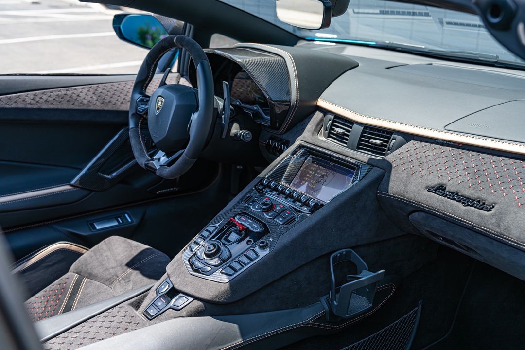 2022 Lamborghini Aventador