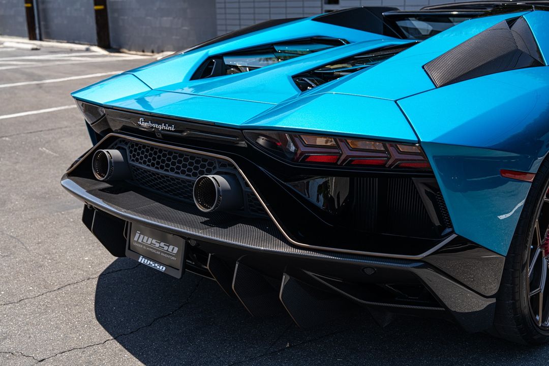 2022 Lamborghini Aventador