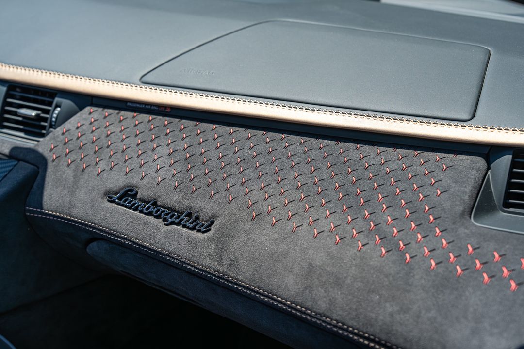 2022 Lamborghini Aventador