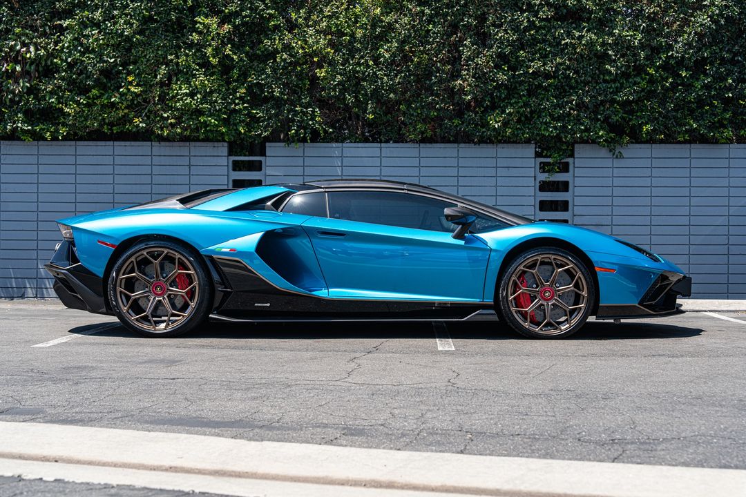 2022 Lamborghini Aventador