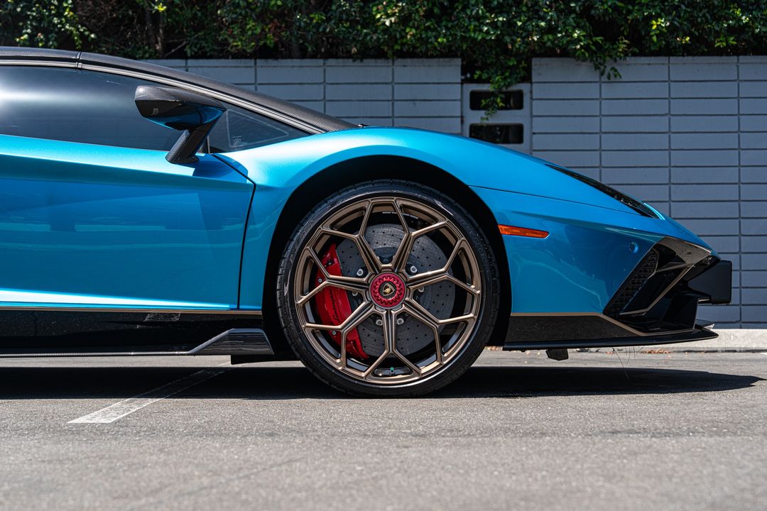 2022 Lamborghini Aventador