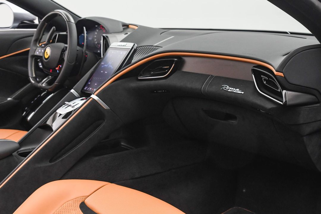 2025 Ferrari Roma Spider