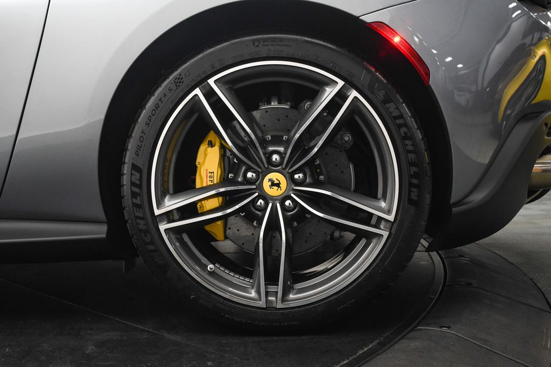 2025 Ferrari Roma Spider