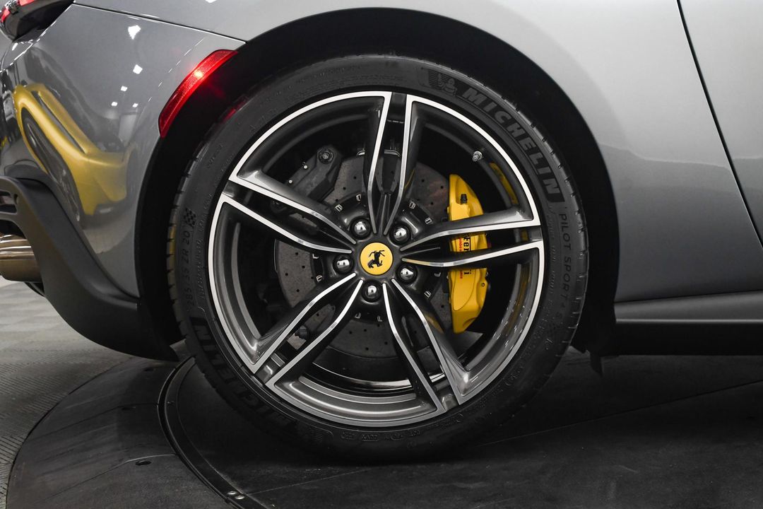 2025 Ferrari Roma Spider