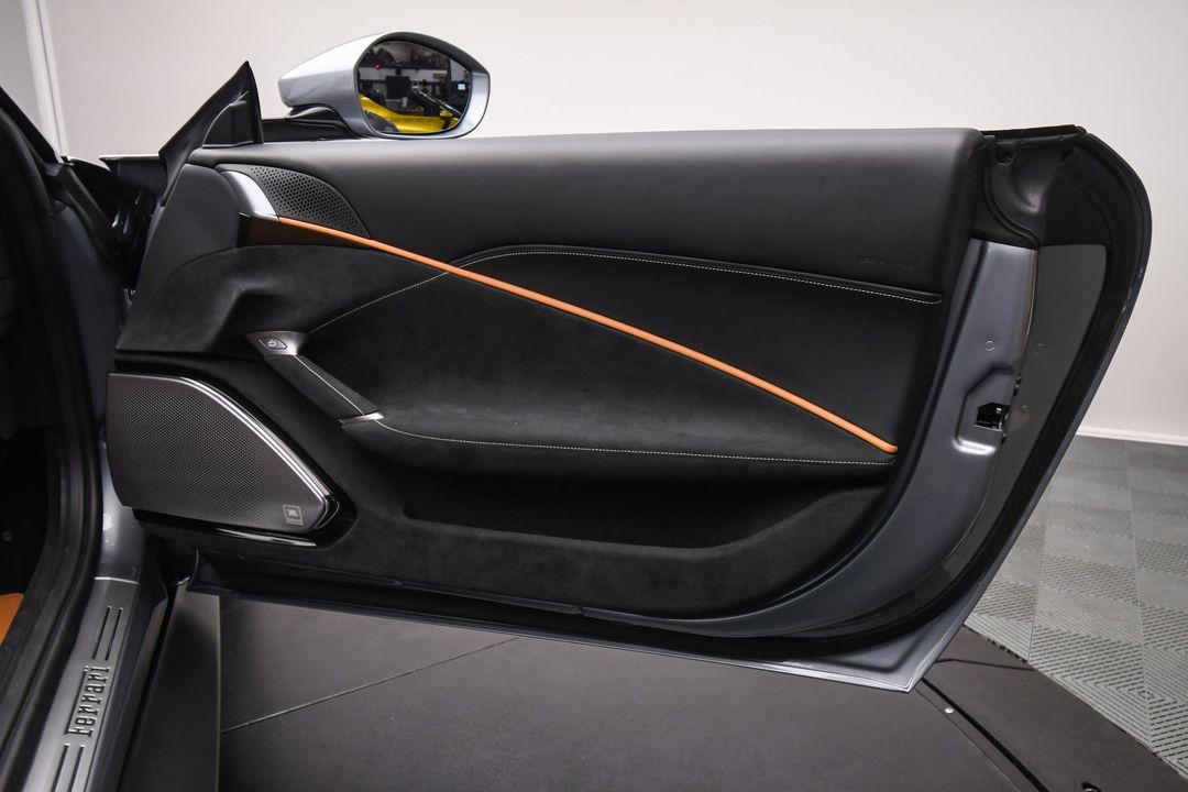 2025 Ferrari Roma Spider