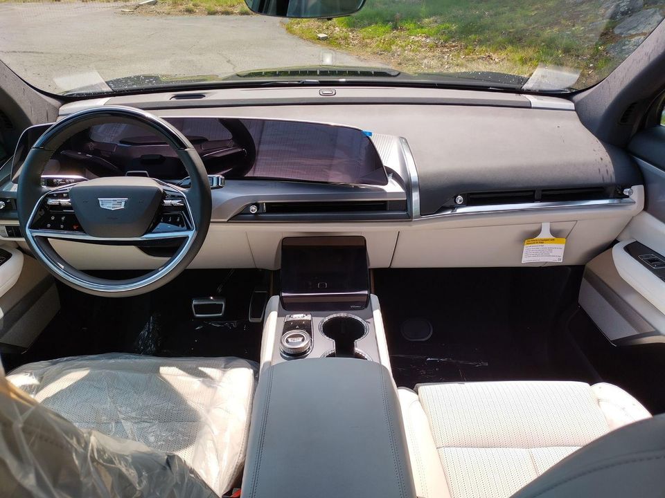2026 Cadillac VISTIQ
