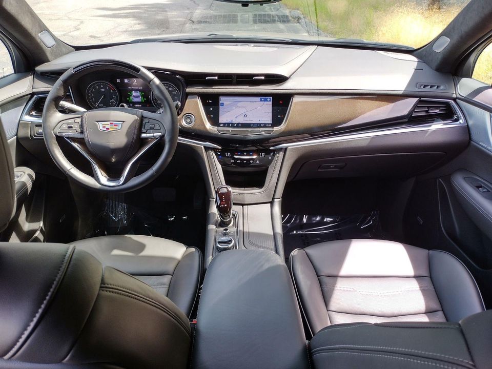 2025 Cadillac XT6