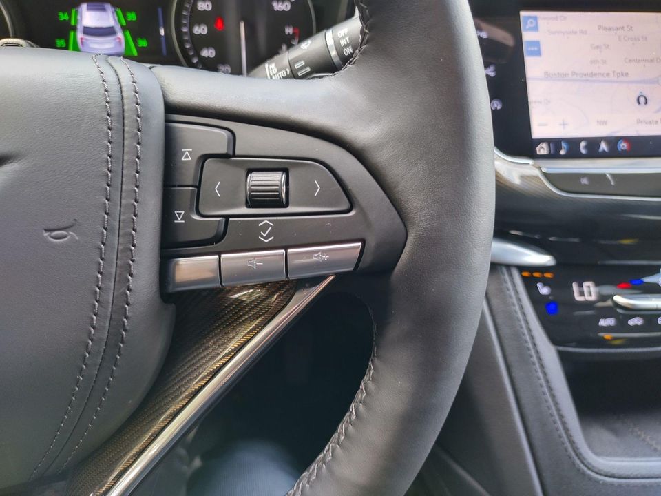 2025 Cadillac XT6
