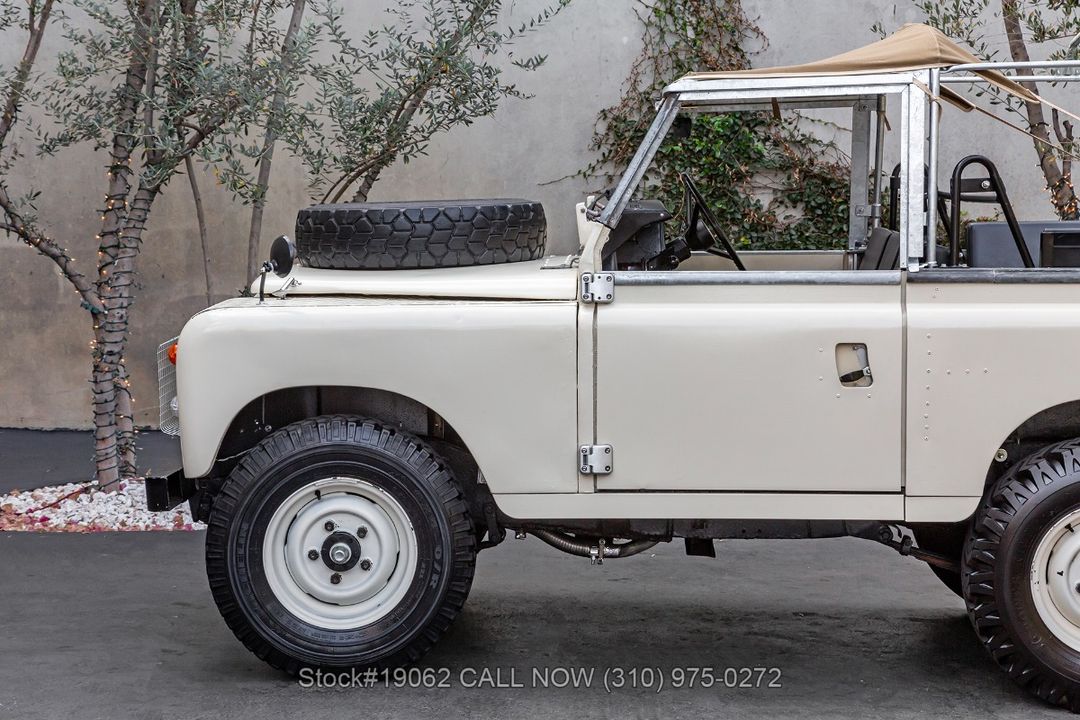 1973 Land Rover 88 Series III