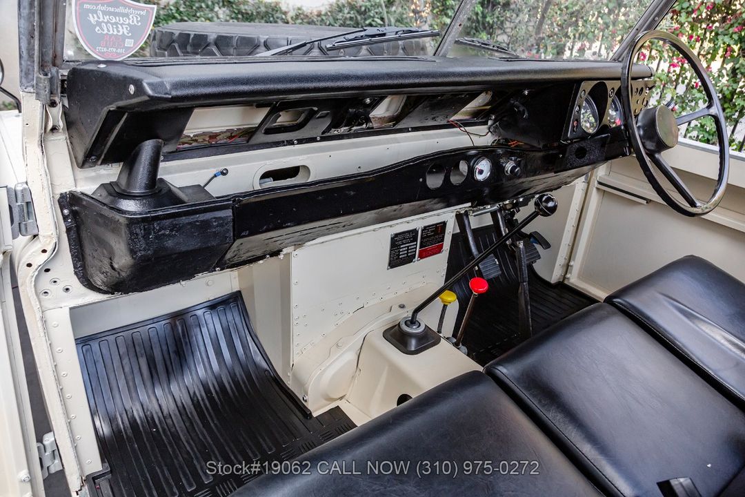 1973 Land Rover 88 Series III