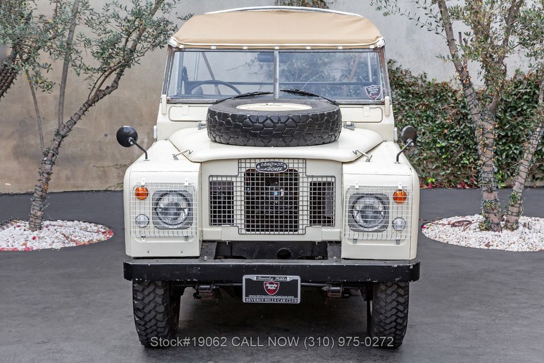 1973 Land Rover 88 Series III