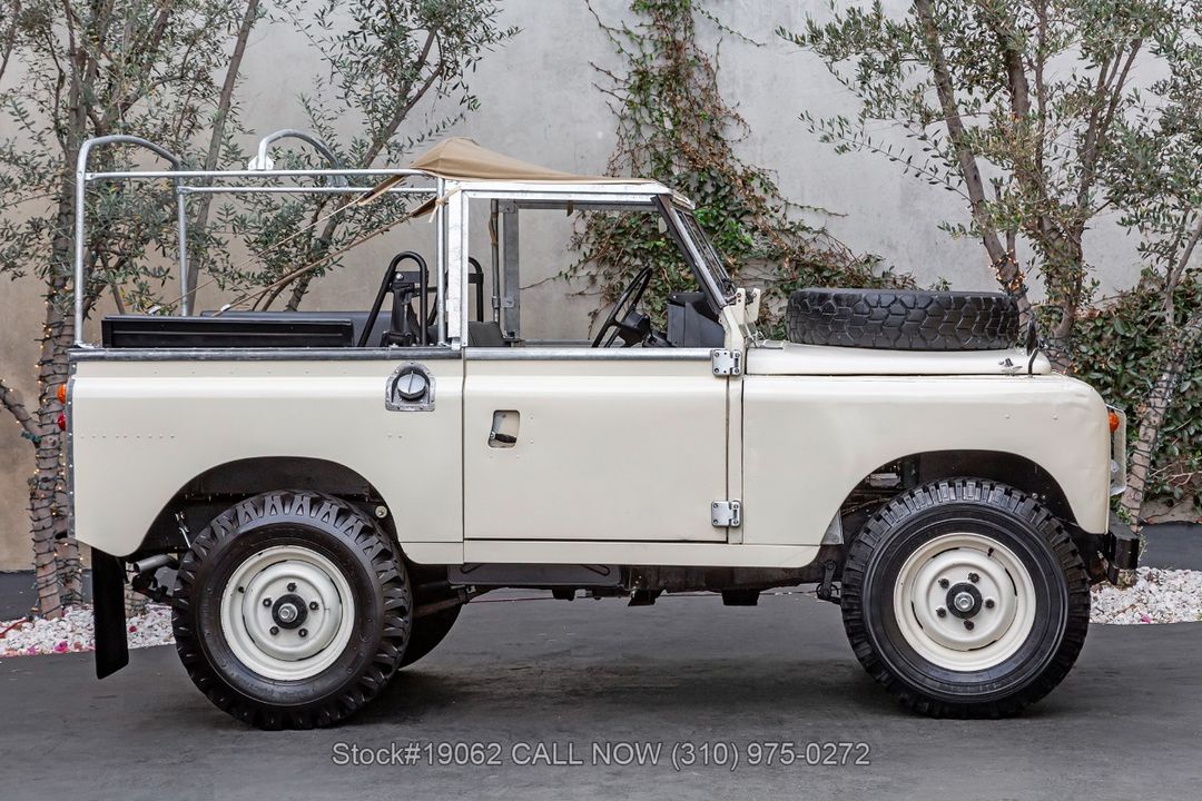 1973 Land Rover 88 Series III