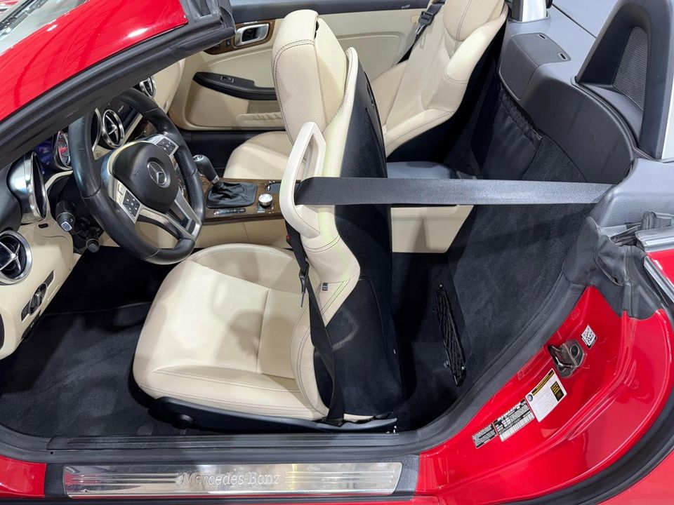 2015 Mercedes-Benz SLK250