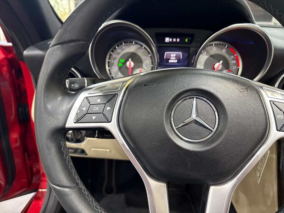 2015 Mercedes-Benz SLK250