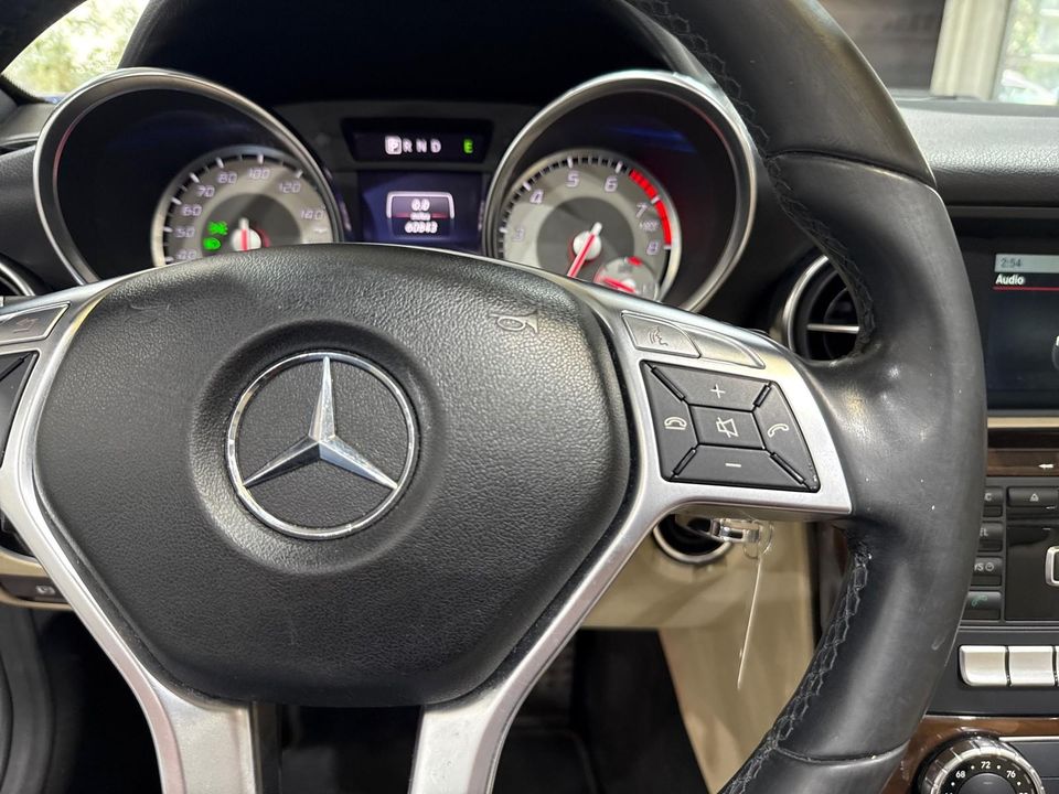 2015 Mercedes-Benz SLK250
