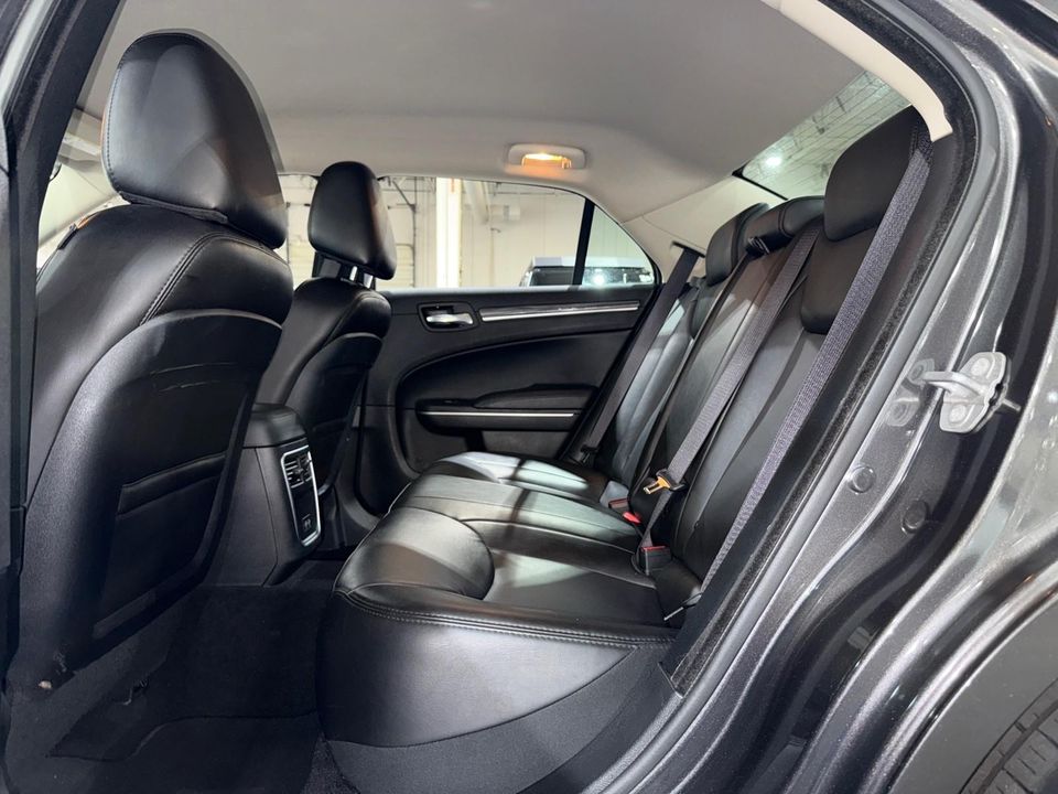 2022 Chrysler 300