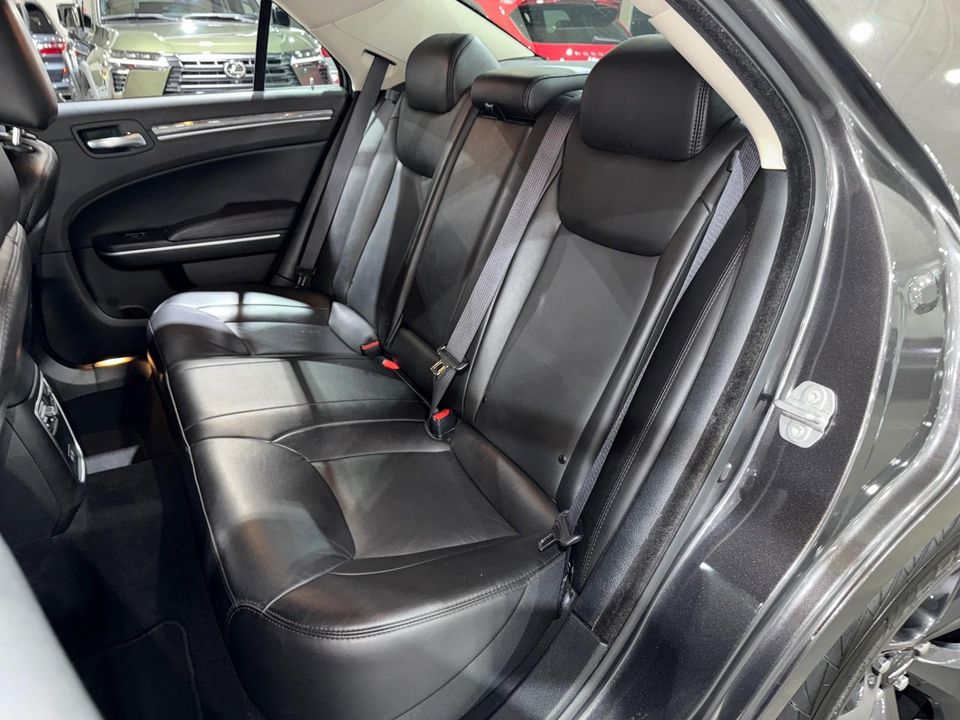 2022 Chrysler 300