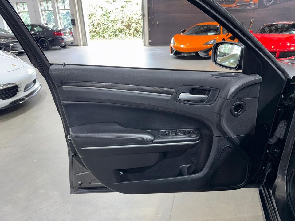 2022 Chrysler 300