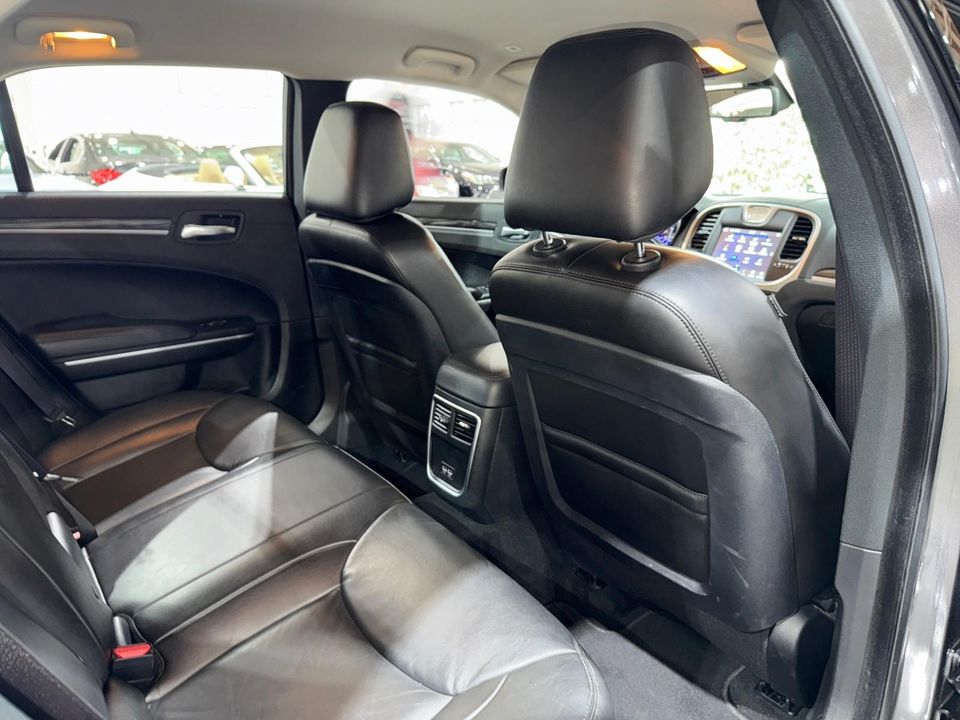 2022 Chrysler 300