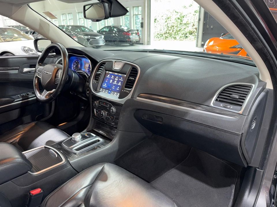 2022 Chrysler 300