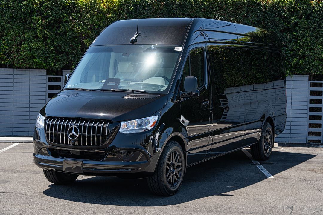 2025 Mercedes-Benz Sprinter - LEXANI Garibaldi