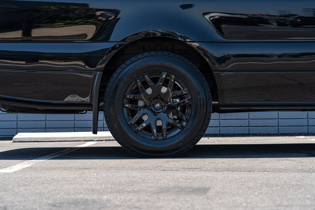 2025 Mercedes-Benz Sprinter - LEXANI Garibaldi