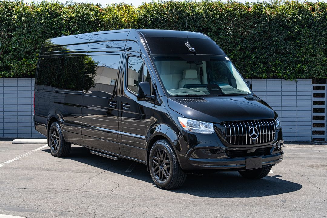 2025 Mercedes-Benz Sprinter - LEXANI Garibaldi