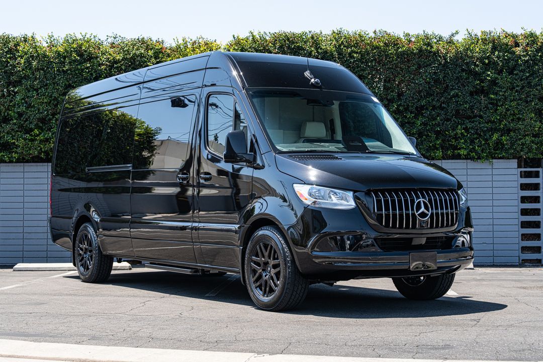 2025 Mercedes-Benz Sprinter - LEXANI Garibaldi