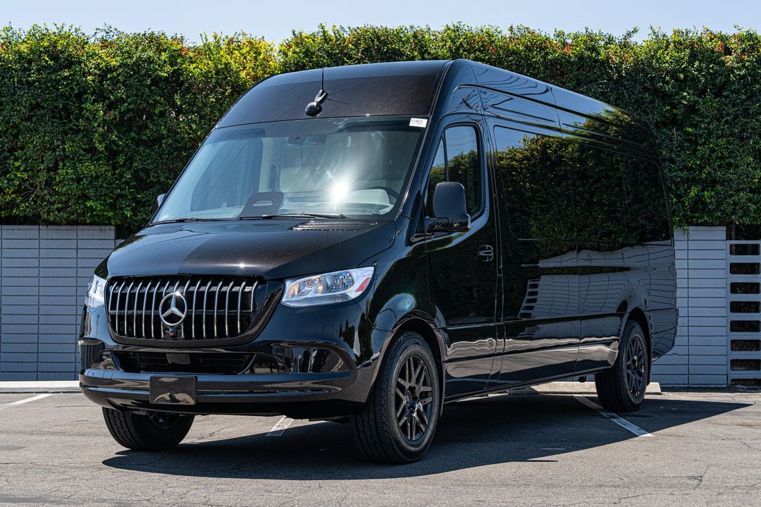 2025 Mercedes-Benz Sprinter - LEXANI Garibaldi