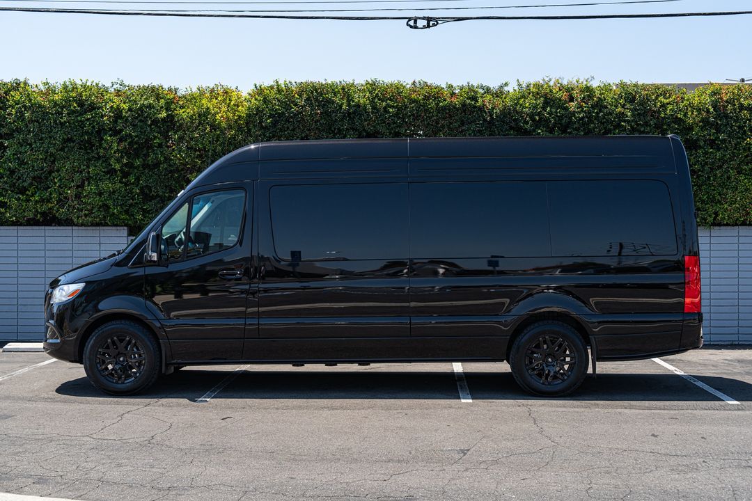 2025 Mercedes-Benz Sprinter - LEXANI Garibaldi