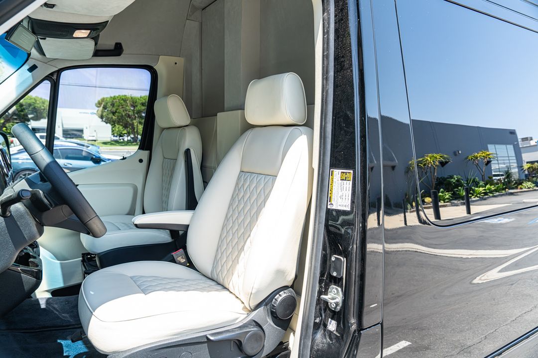 2025 Mercedes-Benz Sprinter - LEXANI Garibaldi