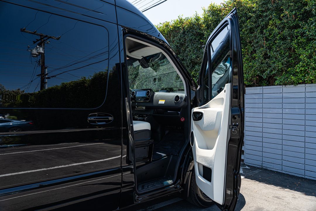 2025 Mercedes-Benz Sprinter - LEXANI Garibaldi