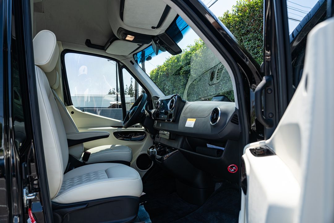 2025 Mercedes-Benz Sprinter - LEXANI Garibaldi