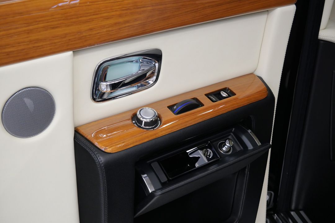 2015 Rolls-Royce Phantom