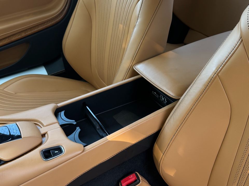 2017 Aston Martin DB11
