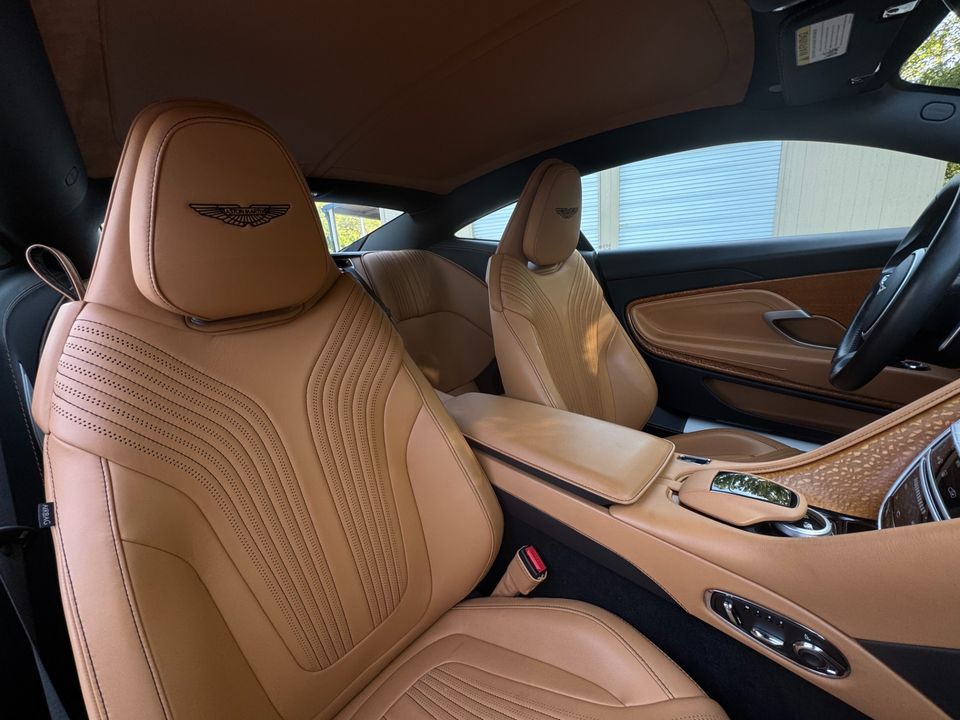 2017 Aston Martin DB11