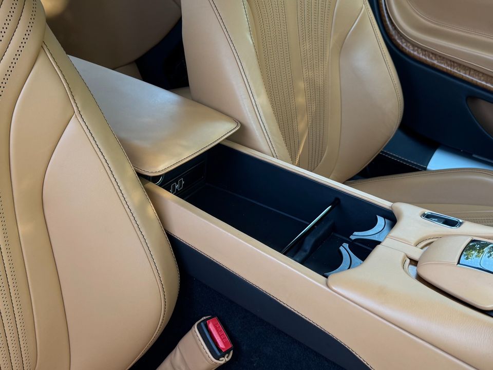 2017 Aston Martin DB11