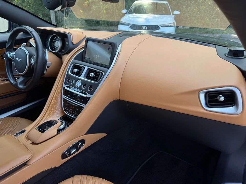 2017 Aston Martin DB11